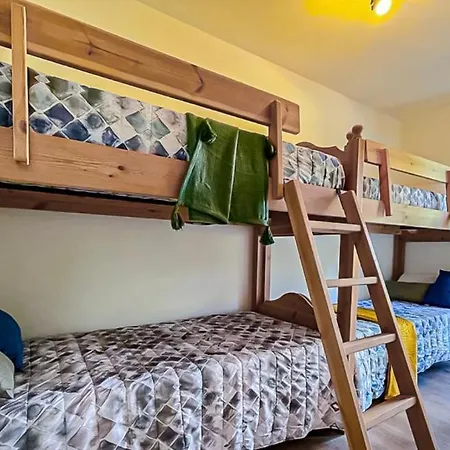 Plateau New Modern House אסיאגו